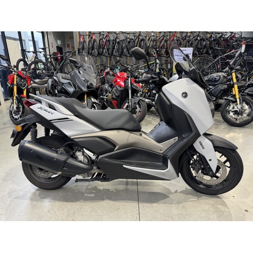 Yamaha Xmax 300 2023 - USED