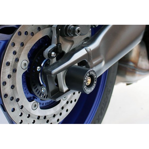 Oggy Knobbs MT-09 & MT-09 SP 21-25 & XSR 900 22-25 Axle Protection
